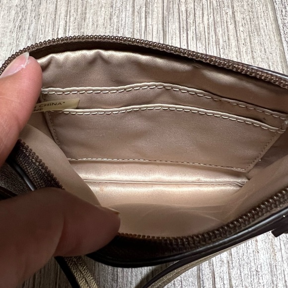 Coach Wristlet Brown and Tan - Picture 4 of 5